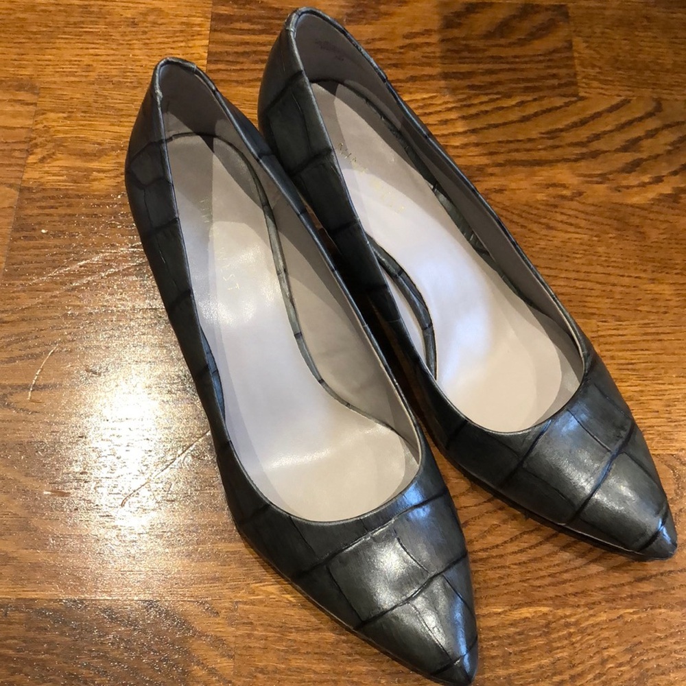 Nine West Grey Leather Kitten Heel